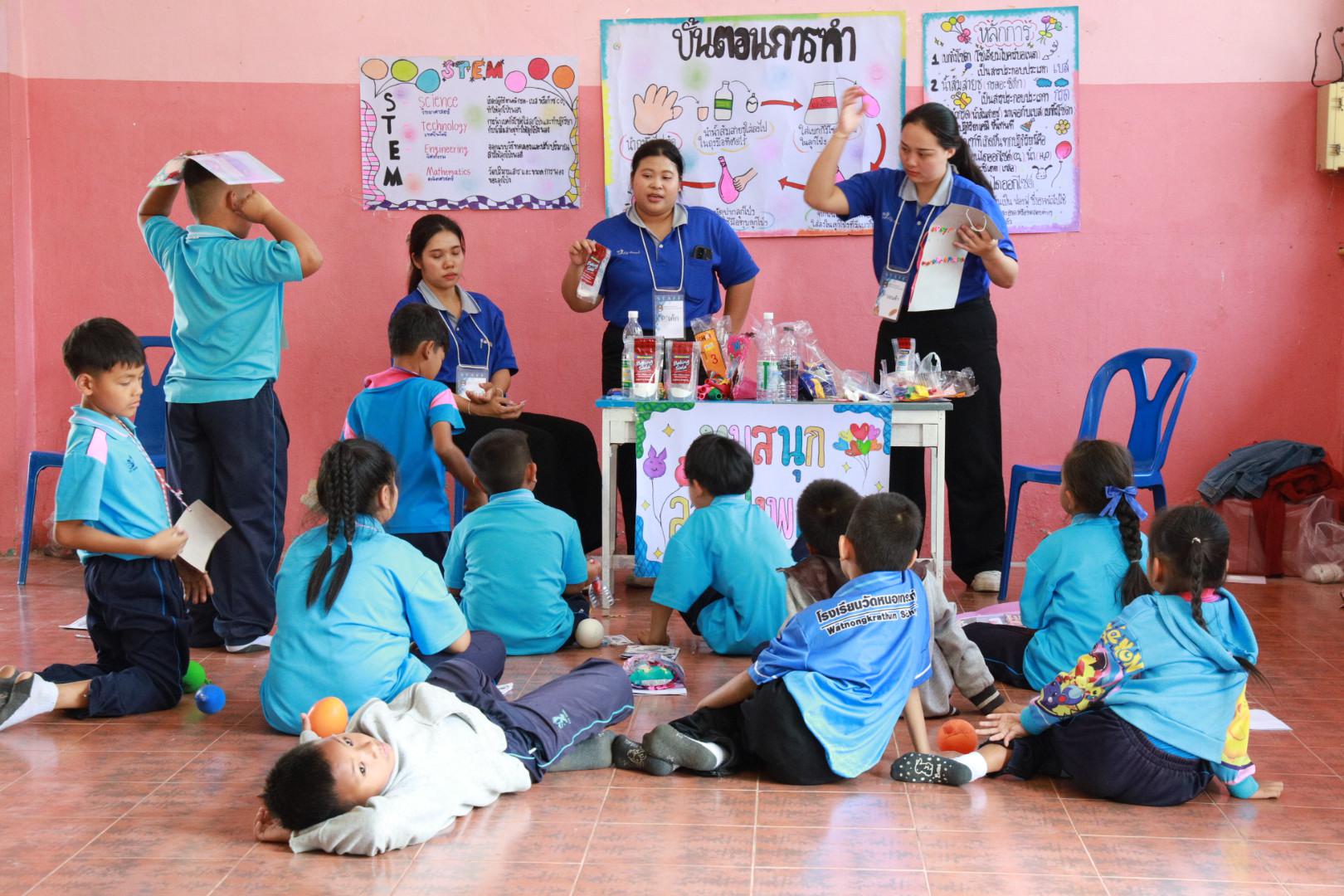 279. วันที่ 27 มกราคม 2569 โปรแกรมวิชาวิทยาศาสตร์ทั่วไป ได้จัดค่ายสเต็มศึกษาให้กับนักเรียนชั้นประถมศึกษาปีที่1-6 ณ โรงเรียนอนุบาลคลองขลุง จ.กำแพงเพชร